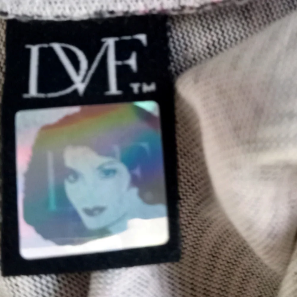 *🌟Diane Von Furstenberg 100% Silk Burgundy/Gray Iconic Wrap Kye Dress- Vintage - Picture 9 of 16